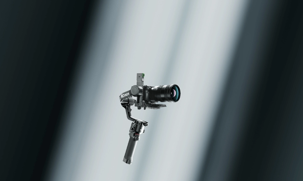 DJI анонсировала стабилизатор RS 5: лёгкость и мощность для профессиональной видеосъёмки.