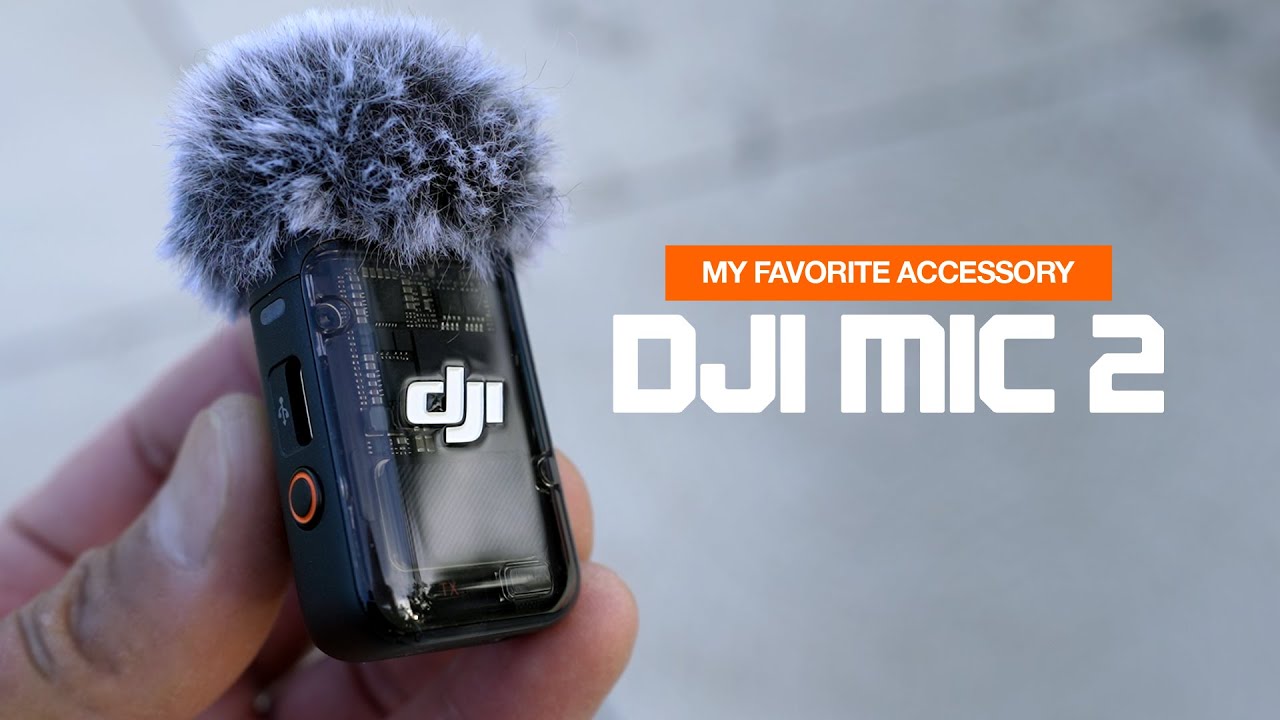 блогер использует dji pocket 3 с микрофоном dji mic 2 для записи звука