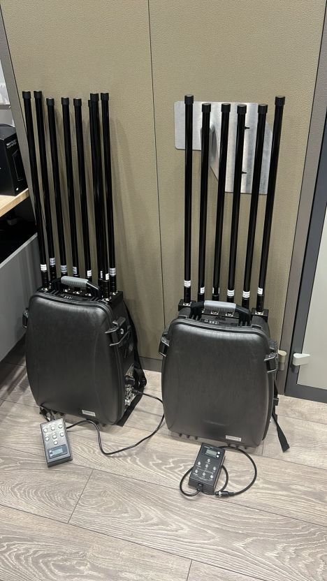 Подавитель птиц CKJ-1704-Mobile 400W 8 канальный мощный блокиратор квадрокоптеров